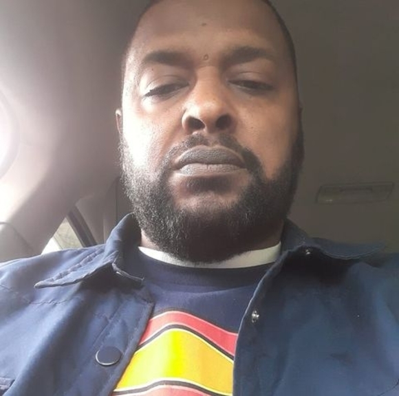 Meet your Posher, Adrien - Picture 1 of 1